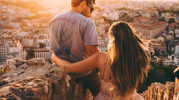 Falling in Love With Someone From Another Country (Guide)