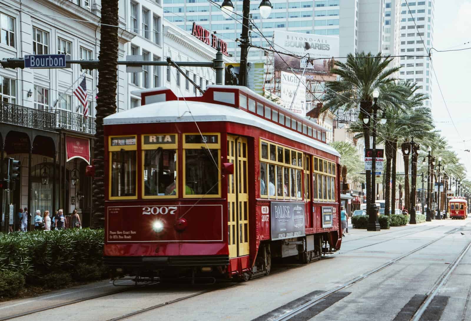 Best Area To Stay in New Orleans Without a Car (All Budgets)